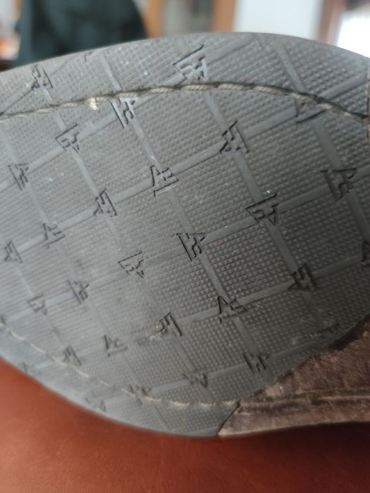 Sapatos Armando Silva