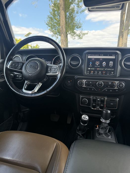 Jeep Sahara 2.0 270KM na GWARANCJI
