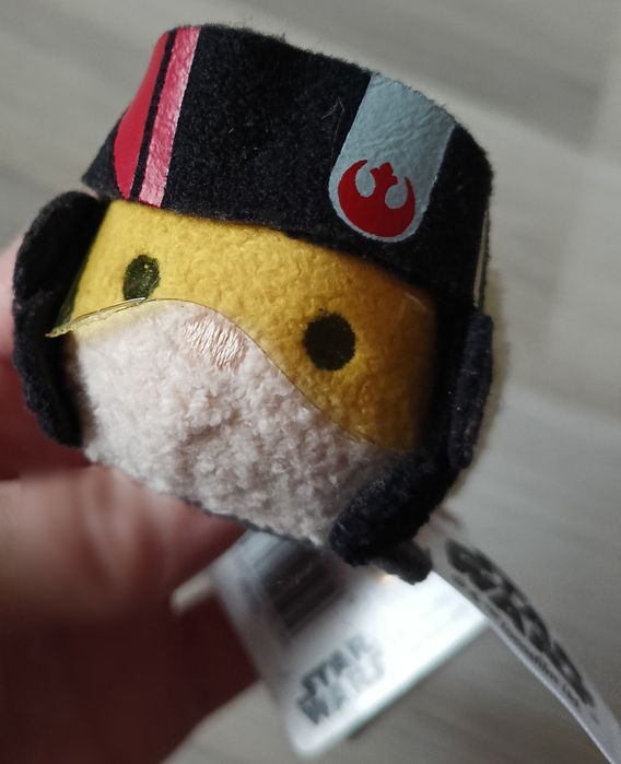 Disney Tsum Tsum Star Wars Poe Dameron maskotka 8,5cm