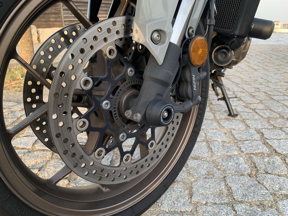 Honda CB650R - 2021