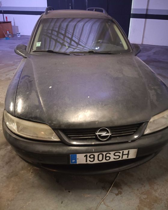 Opel Vectra B Caravan para reparar