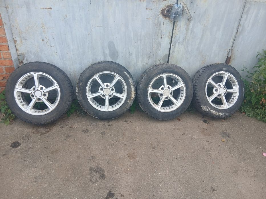 Продам диски с резиной зимней 114.3 на 15.