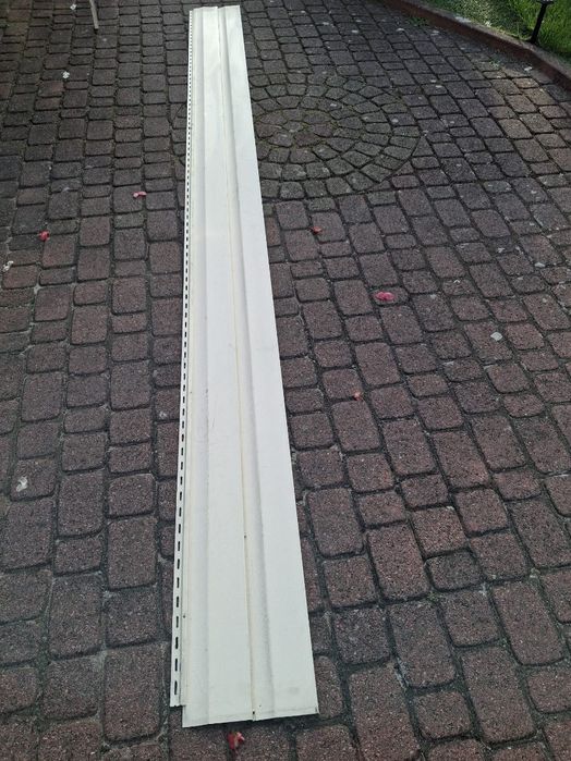 Siding kremowy używany 50m panele elewacyjne