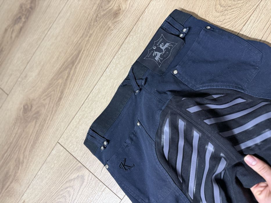 granatowe bryczesy jezdzieckie