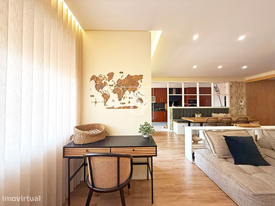 T2 ( T3)  com terraço no Rooftop