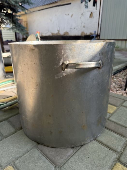 Нержавеющая кастрюля 50л