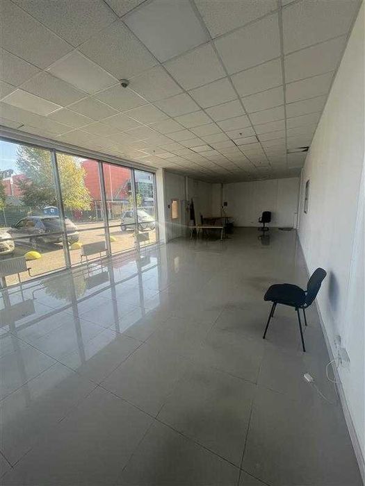 Оренда фасадної комерційної нерухомості Метро, Бандери 26В