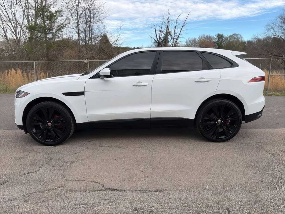 Jaguar F-PACE P250 S      2022