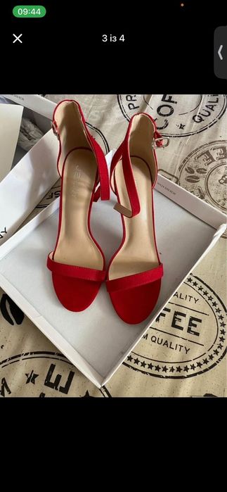 Босоніжки  на каблуку Jenni