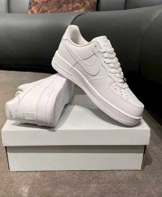 Białe buty Nike Air Force 1  46