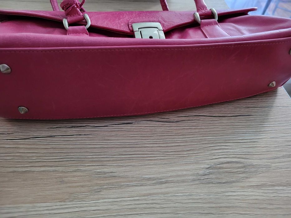 сумка шкіряна рожева