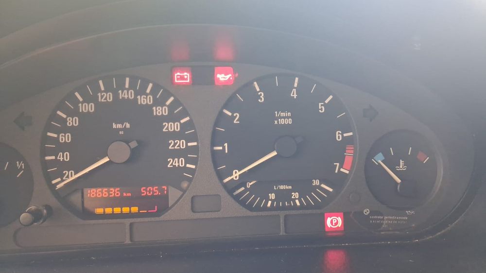 BMW 320 I / E36  6 cilindros