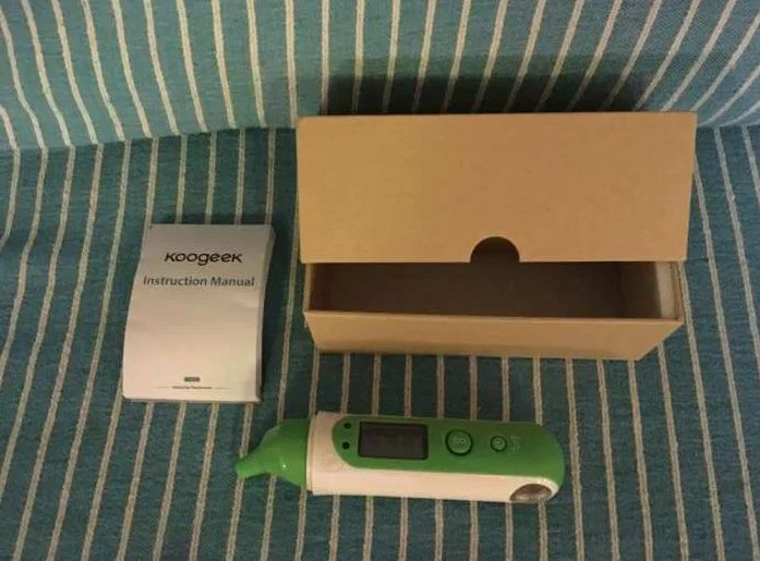 Equipamentos diagnóstico: otoscópio, termómetro, tensiómetro, oximetro