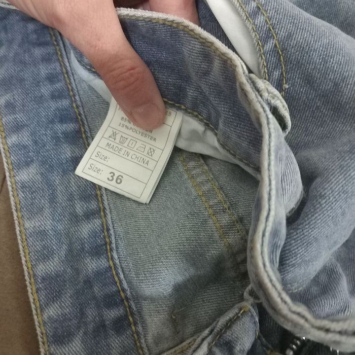 Calças rasgadas fit