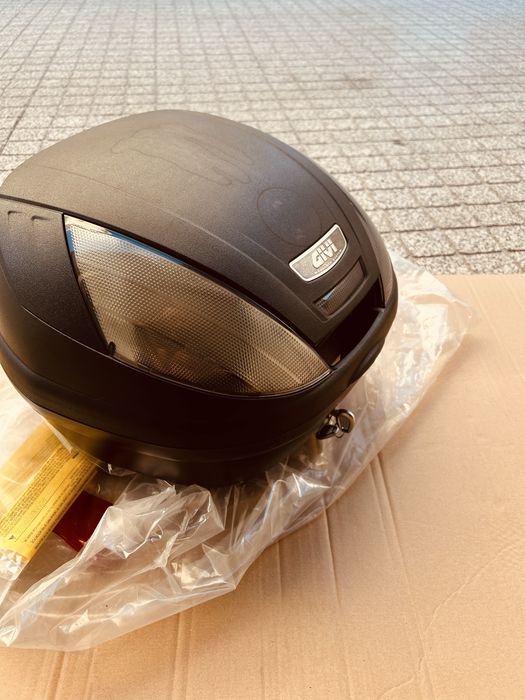 Top case GIVI