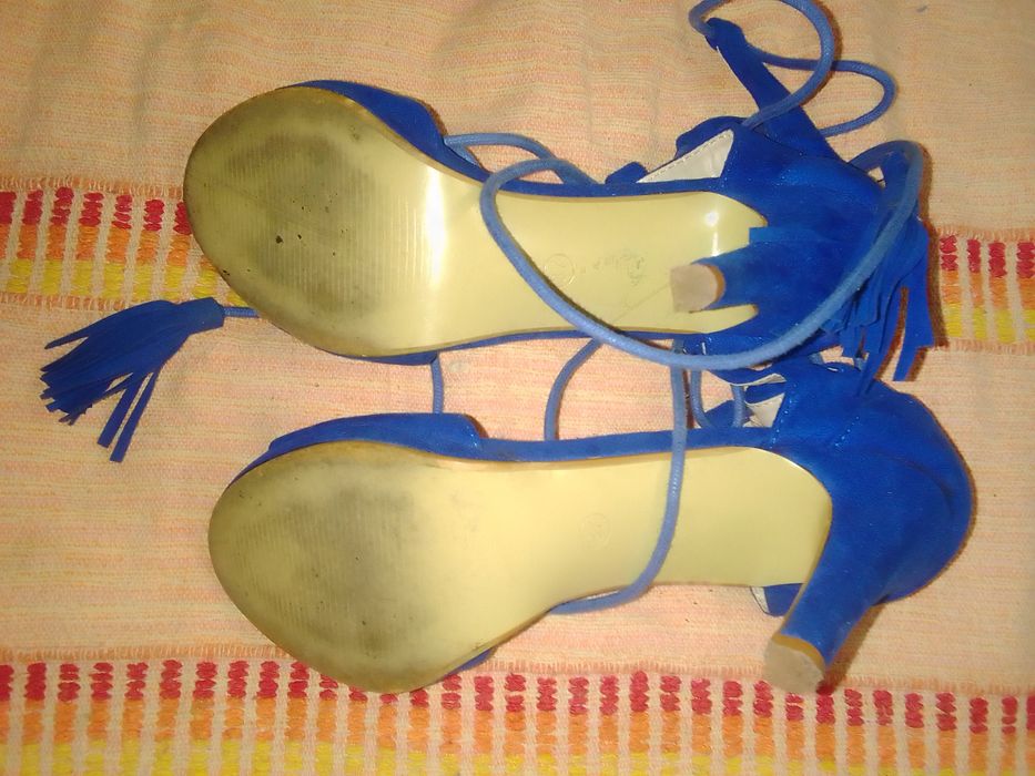Sapato aberto  azul mode Galáxi bom estado só 6€ tam 37