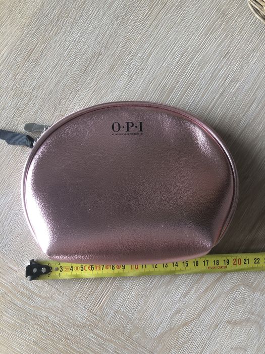 Kosmetyczka firmy OPI