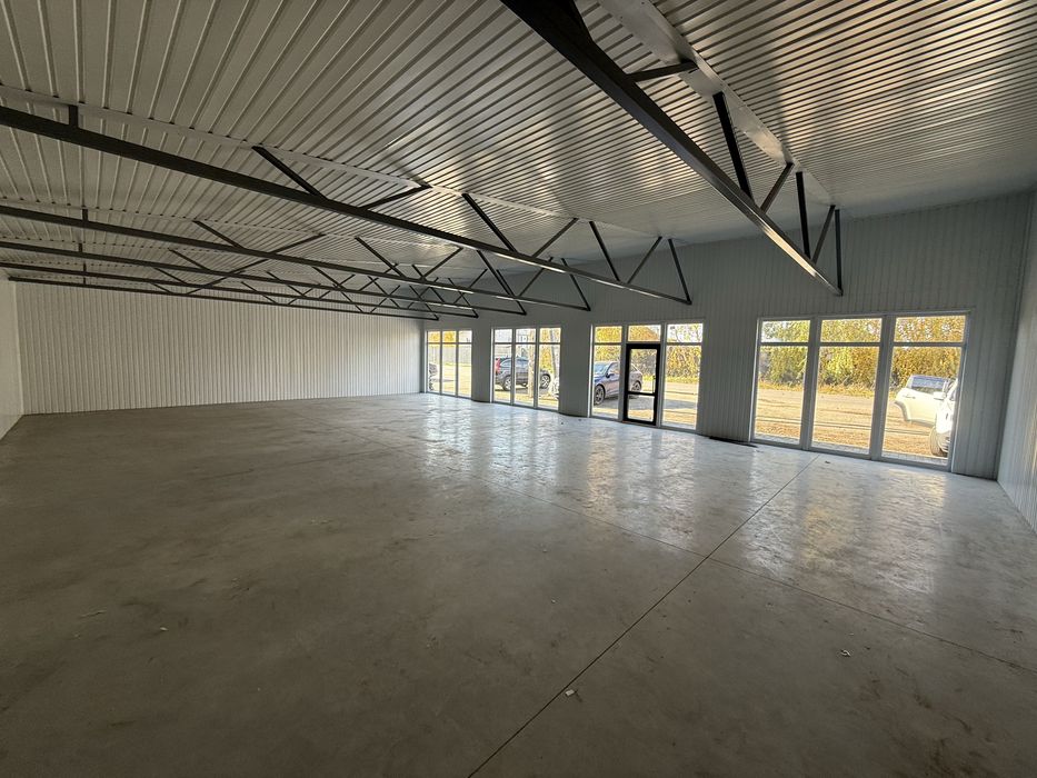 Приміщення 176 або 88 кв м (2*88кв м )