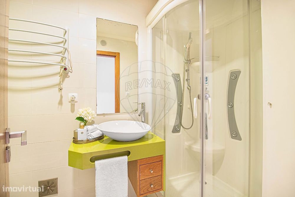 Apartamento T4 para arrendamento