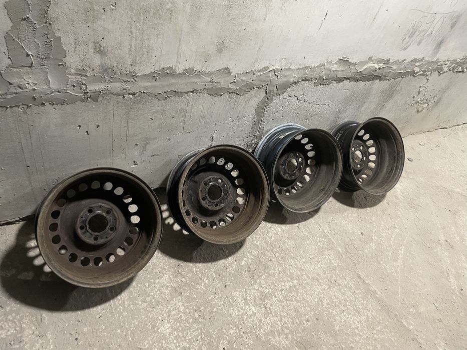 Диски металеві r15 5/112