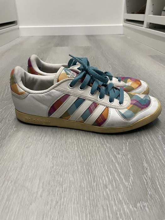 9 pares de ténis por apenas 50€( Adidas, Nike, All Star)