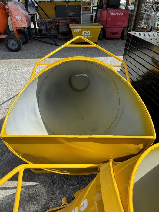 Baldes p/betão novos