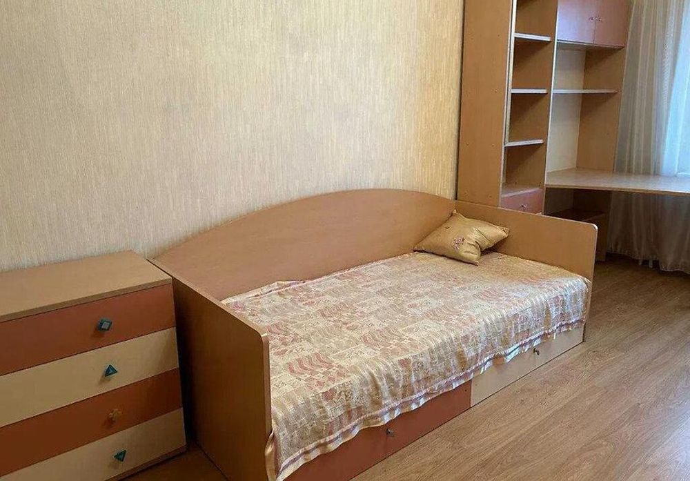 Продам 2-кімн. квартиру, вул. Драгоманова, Дарницький р-н DT