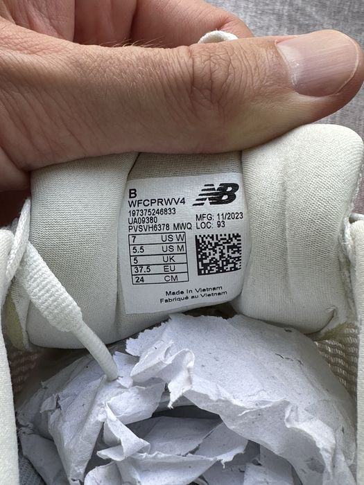 Жіночі кросівки New Balance