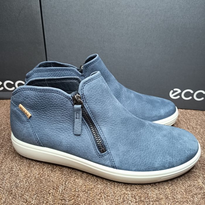 Стильні високі кросівки Ecco Soft 7