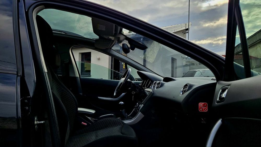 Peugeot 308 2010r. 1.6 16V 109km, 7 osób alu klima android zamiana