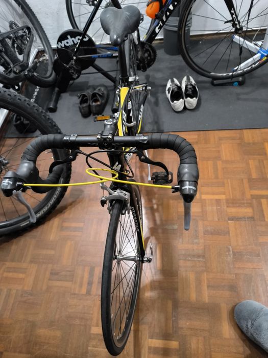 Bicicleta estrada specialized junior r24