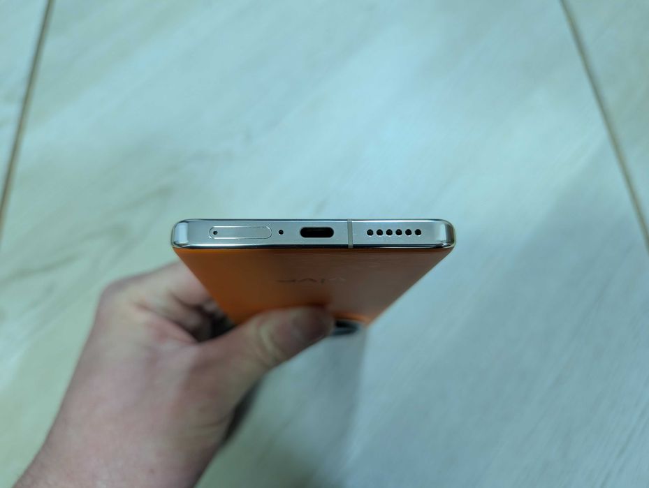 Камерофон Vivo X100 Pro 16\512Gb 6.78" 120Hz Dimensity 9300 OS15 IP68