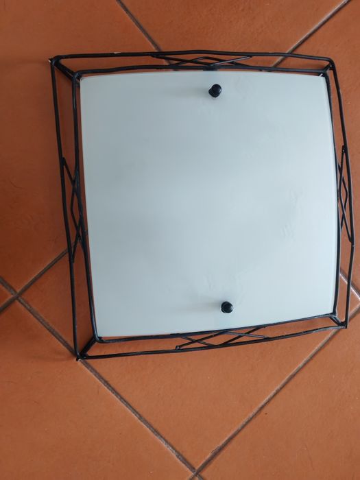 Candeeiro de teto tipo plafond