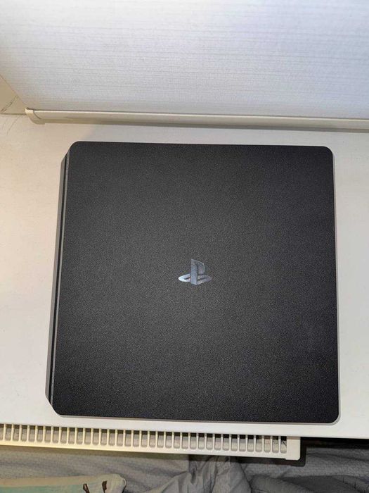 Playstation 4 slim 1tb