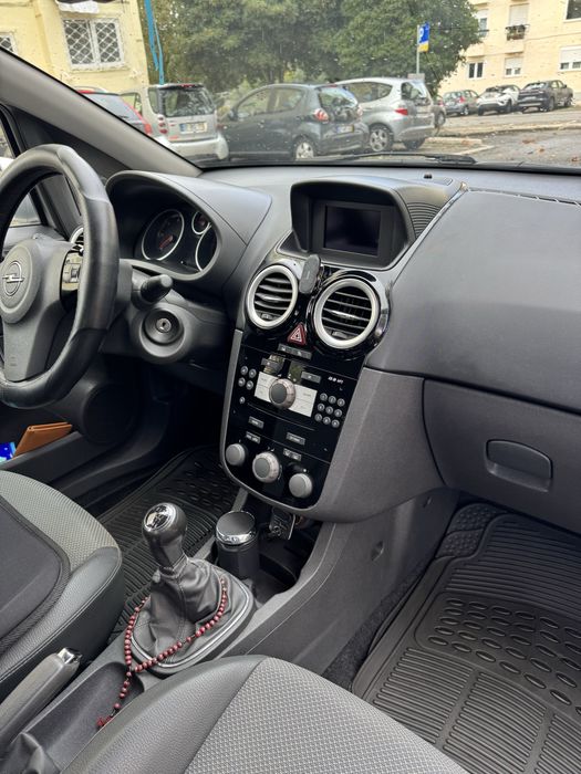 Opel corsa bem estimado.