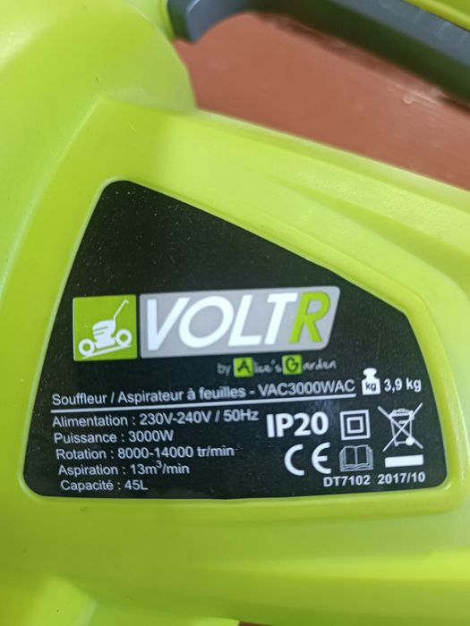 Дуйка-пилосос Voltr