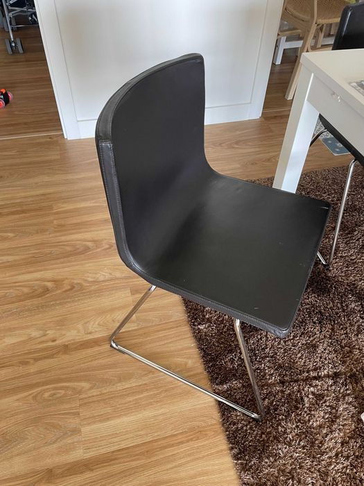 Cadeira IKEA semelhante Lillanas Pele