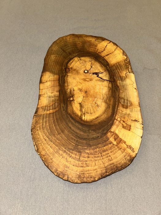 Зріз дерева для декору або сервірування