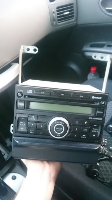 Продам Nissan Новую штатную автомагнитол