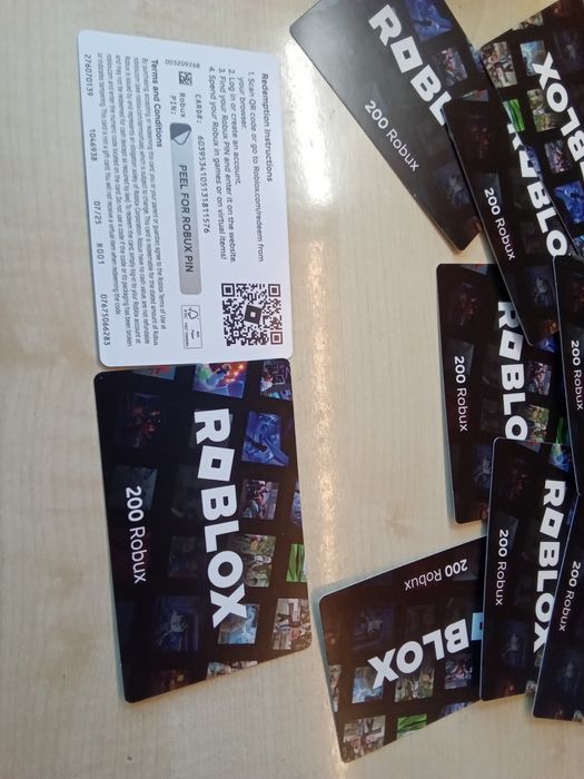 Подарункові картки роблокс (600 robux)