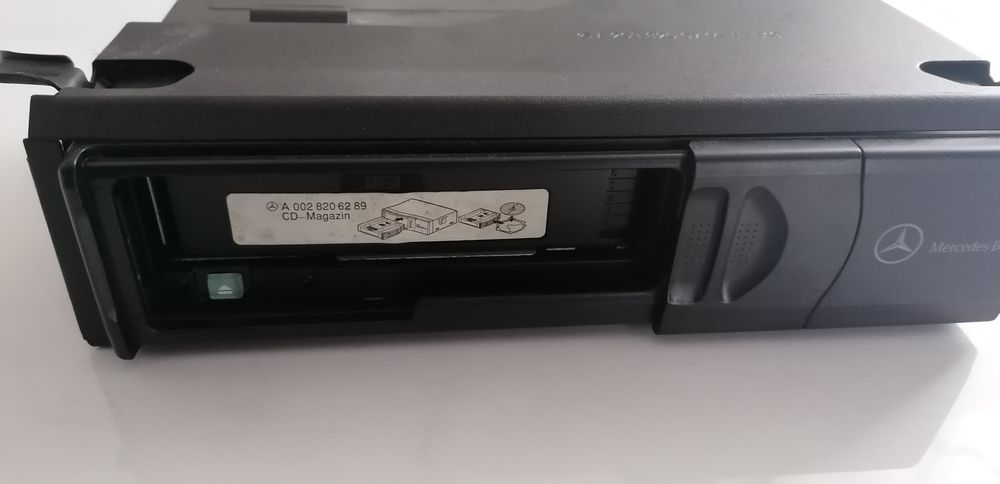 Mercedes Benz CD Changer