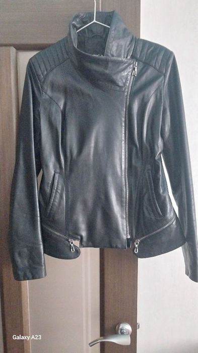 Шкіряна  куртка косуха EPICA