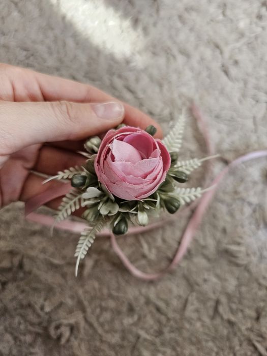 Mini korsarz na rękę dla druhny lub świadkowej ślub wesele