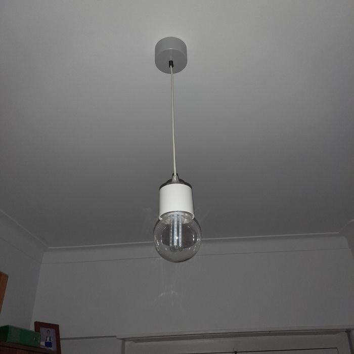 Candeeiro teto e Temporisador eléctrico