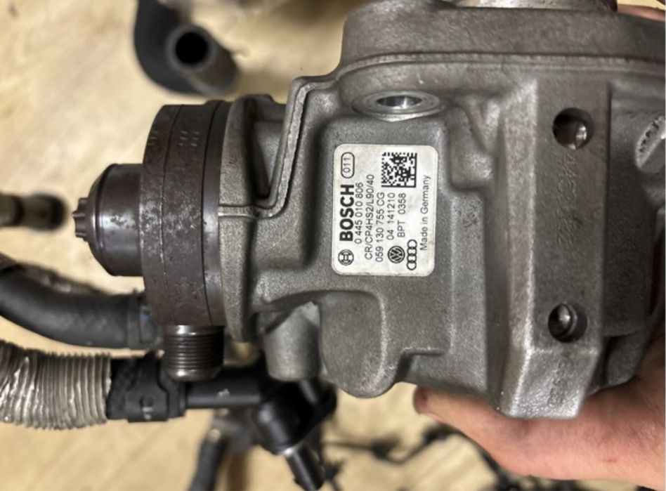 ТНВД топлевный насос высокого давления 059130755CG Audi Q5 a6 c7 3.0td