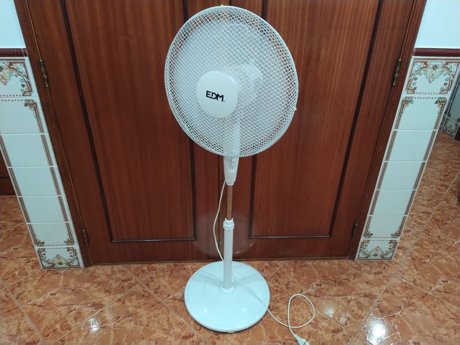 Ventoinha ventilador de pé alto ar condicionado casa quarto apartamento vivenda escritório gabinete carro cozinha.