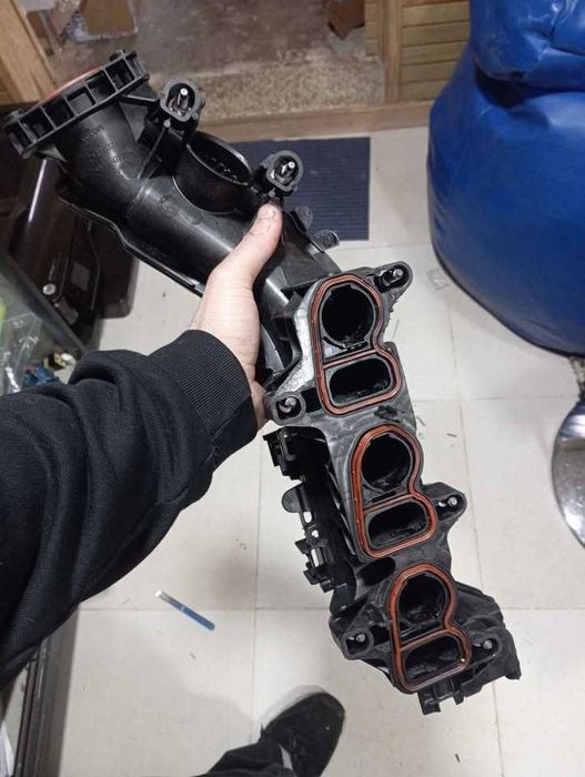 Coletor de admissão para motor BMW B37 D15A (sem borboletas)
