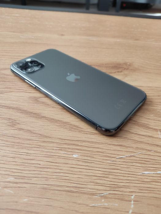 iPhone 11 pro idealny