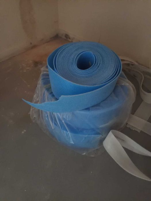 taśma dylatacyjna gr 5mm 50mb/15cm ~2,5 rolki. Cena za całość