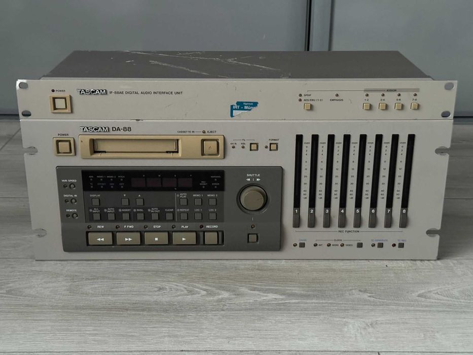 Magnetofon cyfrowy Mikser Tascam DA-88 + Interfejs IF-88AE Unikat